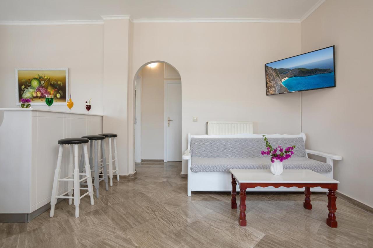 Elena Hara Apartment อลิกานาส ภายนอก รูปภาพ